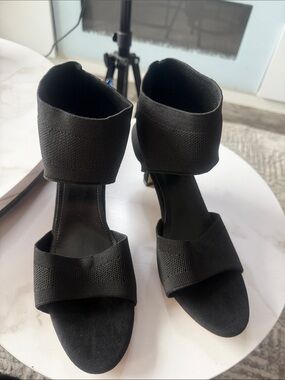 Private Label Black Open-Toe Ankle-Cuff Heels